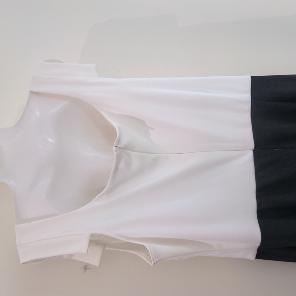 The Vanity Room jumpsuit - Picture 3 of 4